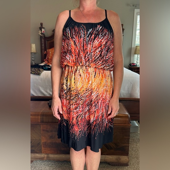 Dress size large - Picture 6 of 8